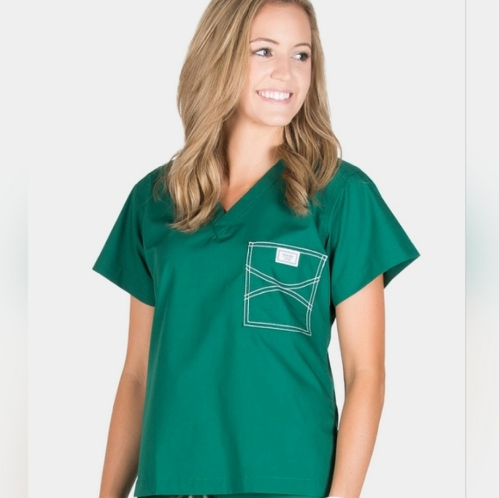 BLUE SKY SCRUBS⁶